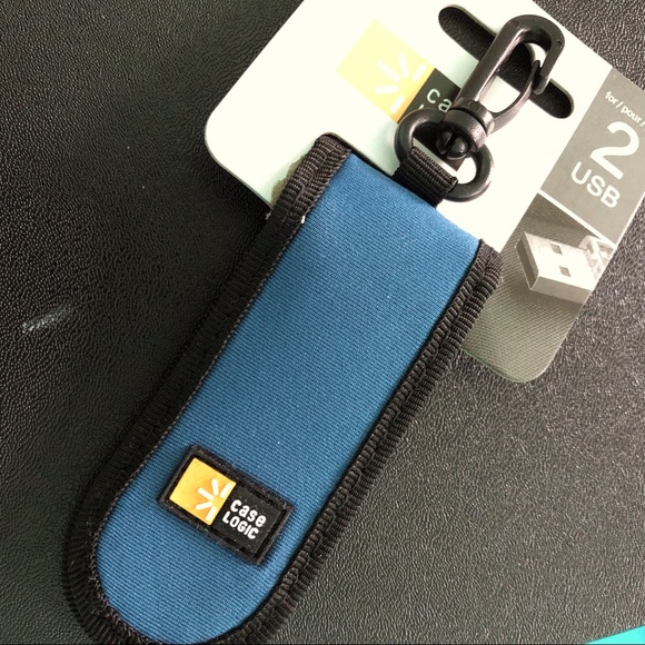 Case Logic Office Usb Flashdrive Holder Keychain Nwt Poshmark